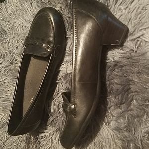 Black Clarks low heel loafers size 7